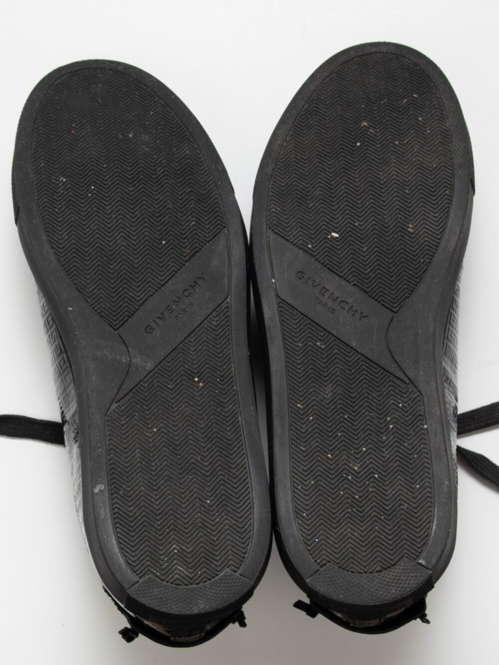 Givenchy Urban Street Logo-Embossed Patent Leather Sneakers Black Size 38.5 8.5 - Picture 13 of 14
